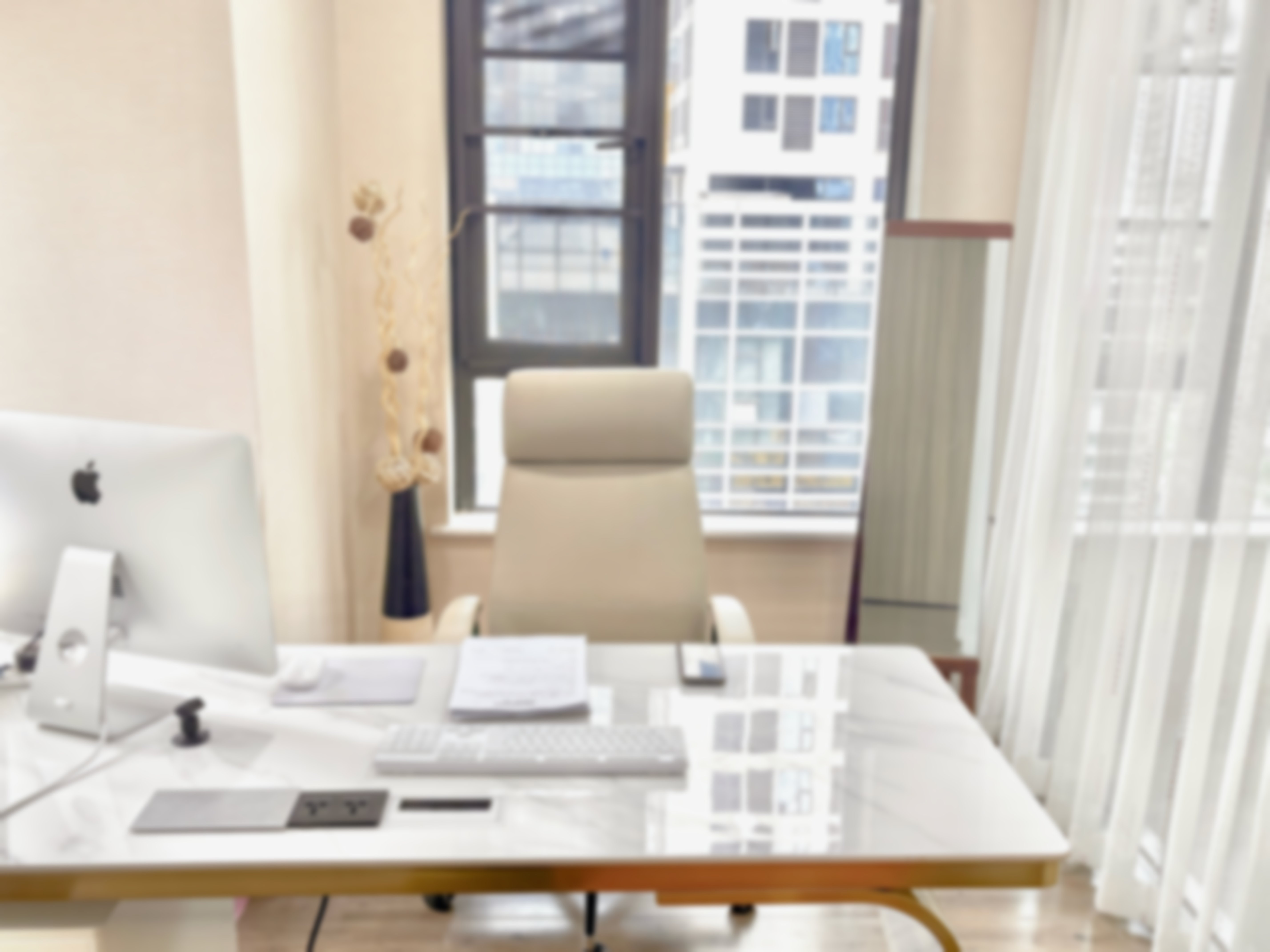 {上海艺星医疗美容医院（长宁院）尚英彬属于专家还是普通医生？高学历与经验给出答案 