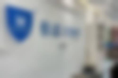 一、硅胶隆鼻和膨体的基本特性对比