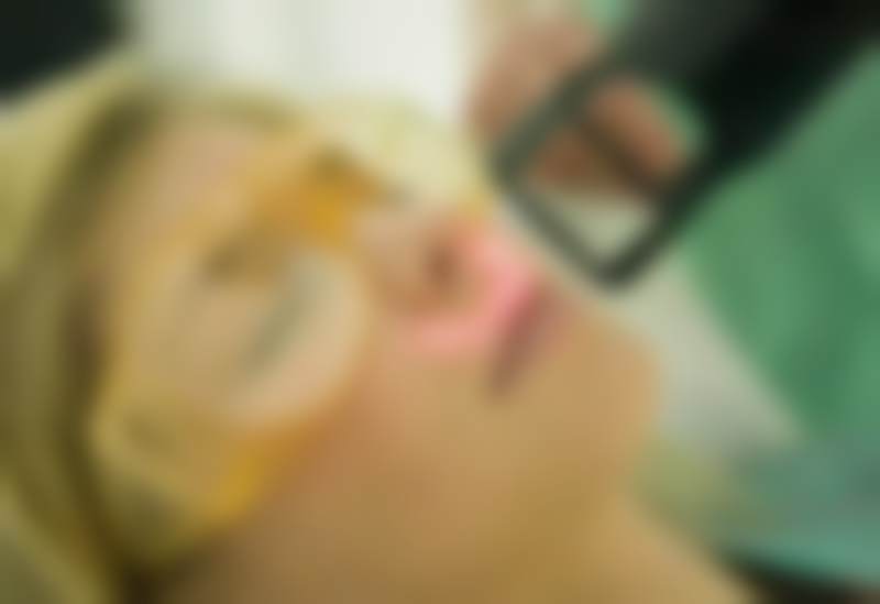 二、赖峥嵘医生简介