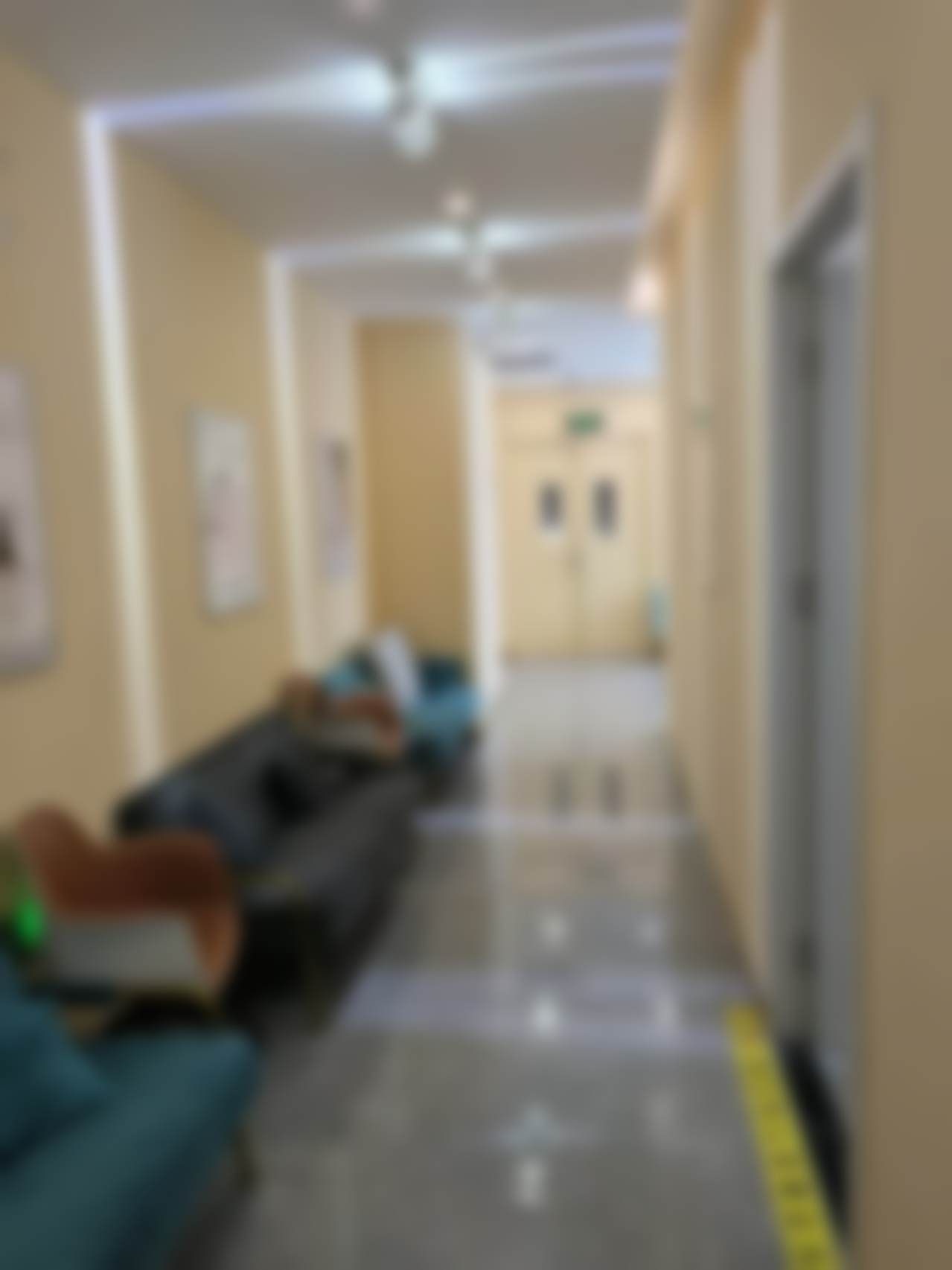 {常州娜媄整形医院罗远亮个人简历和成就揭秘，20年经验铸就多领域整形佳绩 