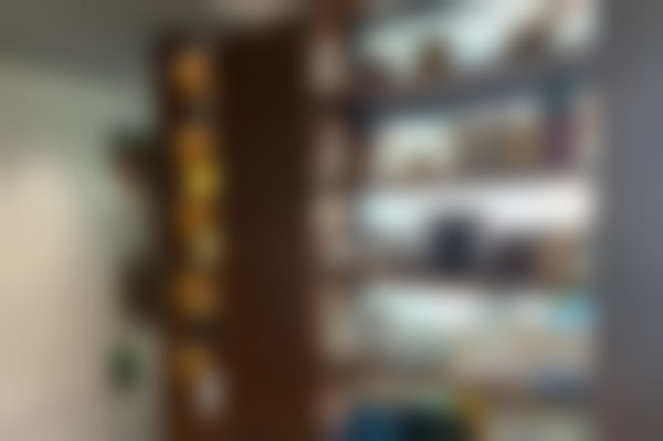 哈尔滨张丽口腔门诊部展示柜
